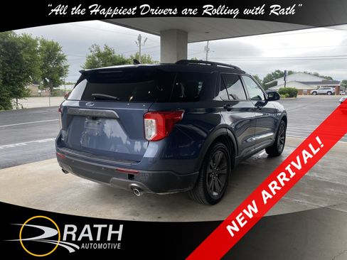 Used 2021 Ford Explorer XLT w/ Equipment Group 202A RWD image 7