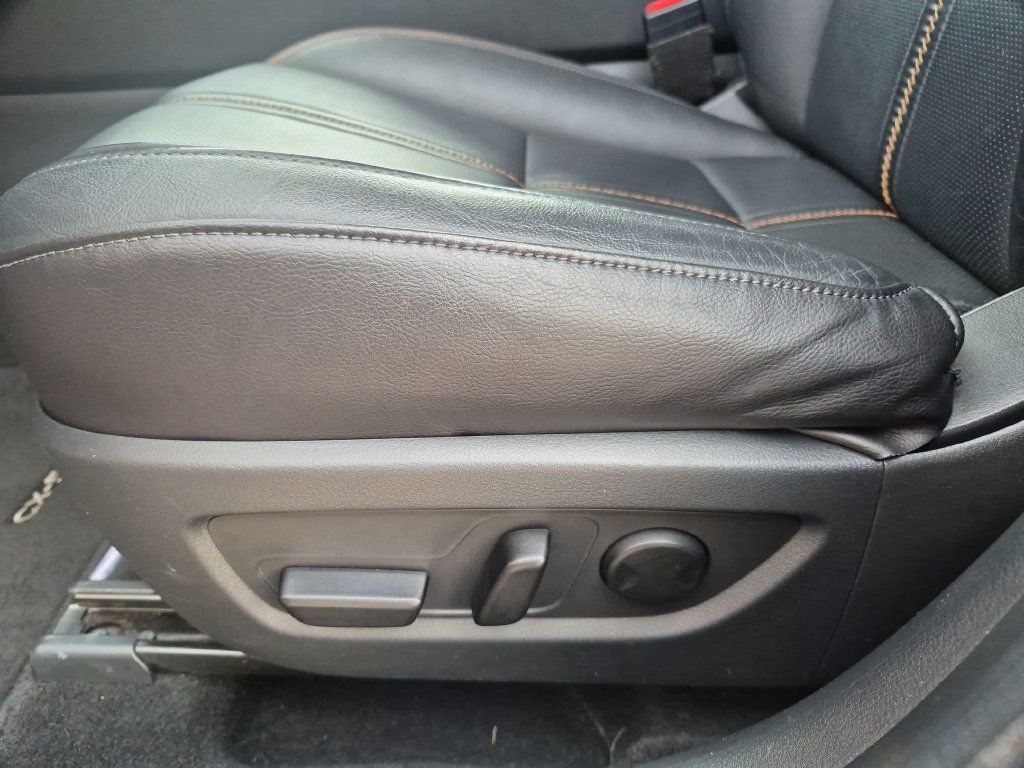 Used 2025 MAZDA CX-50 AWD 2.5 Hybrid w/ Premium Pkg image 22