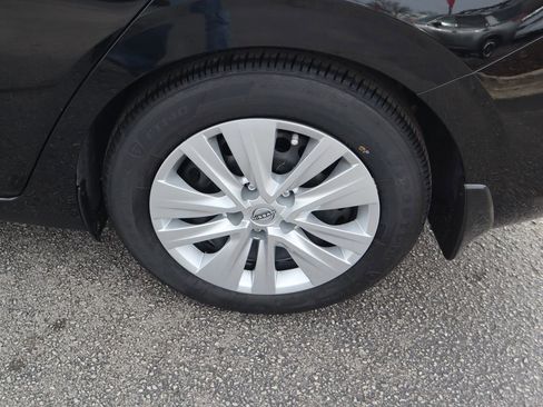 Used 2025 Nissan Sentra S image 9