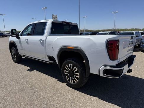 New 2026 GMC Sierra 2500 Denali Ultimate image 7