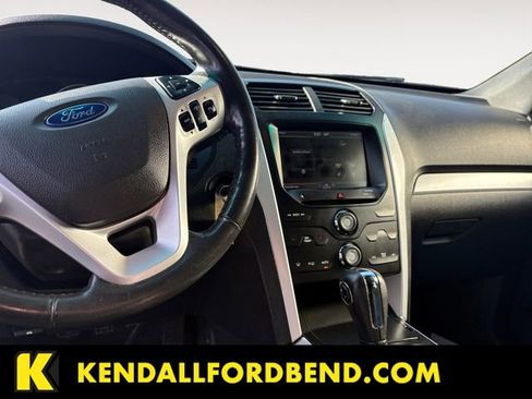 Used 2013 Ford Explorer XLT AWD/4WD image 11