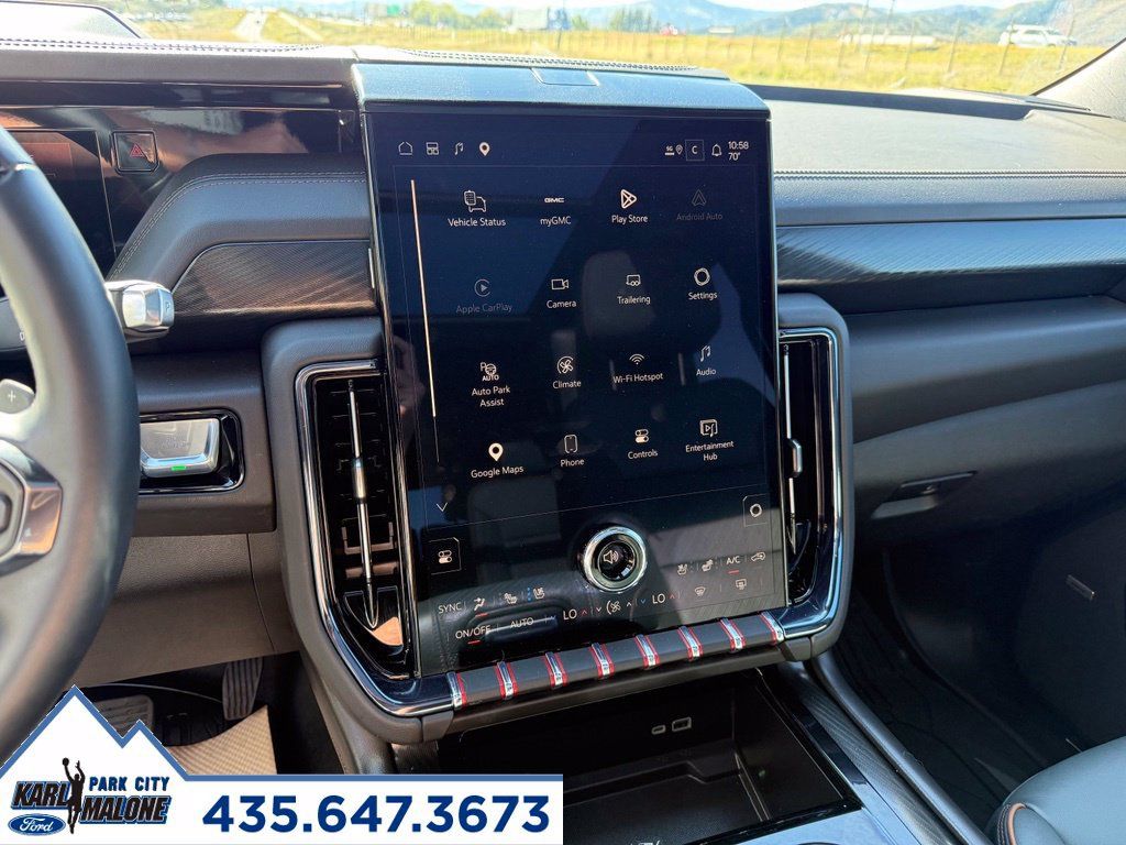 Used 2025 GMC Yukon AT4 w/ AT4 Premium Plus Package AWD/4WD image 20