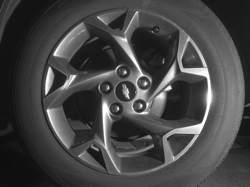 Used 2025 Chevrolet Trax LT FWD image 14