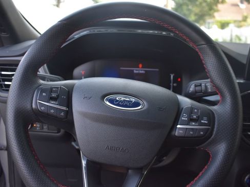 Used 2024 Ford Escape ST-Line AWD/4WD image 14