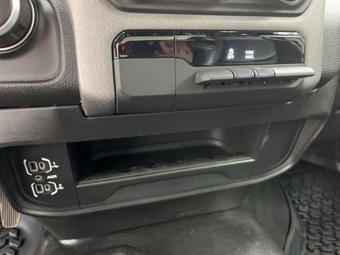 Used 2023 RAM 2500 Tradesman AWD/4WD image 23