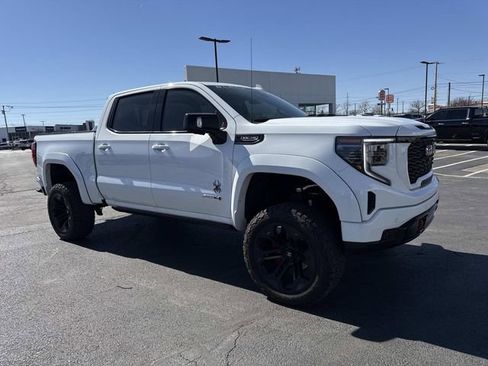 Used 2024 GMC Sierra 1500 AT4 w/ Technology Package AWD/4WD image 6