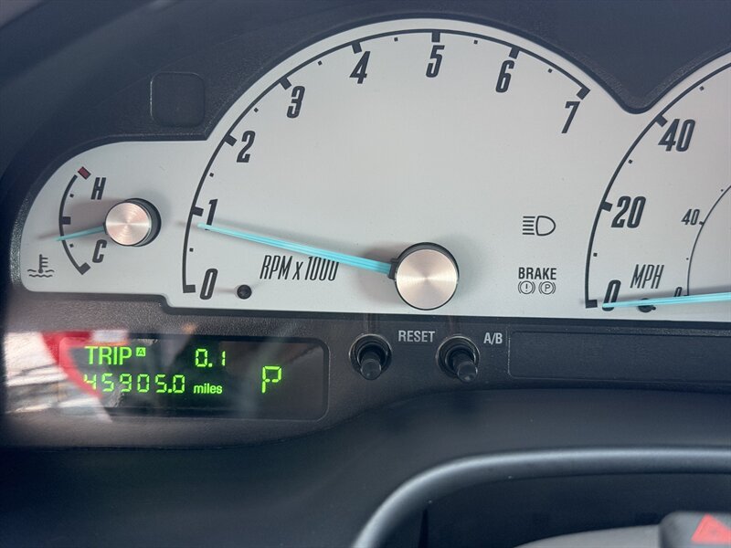 Used 2002 Ford Thunderbird RWD image 14