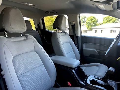 Used 2020 Chevrolet Colorado W/T w/ WT Convenience Package image 27