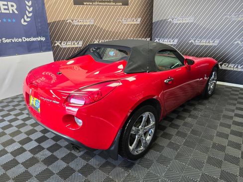 Used 2007 Pontiac Solstice GXP image 16