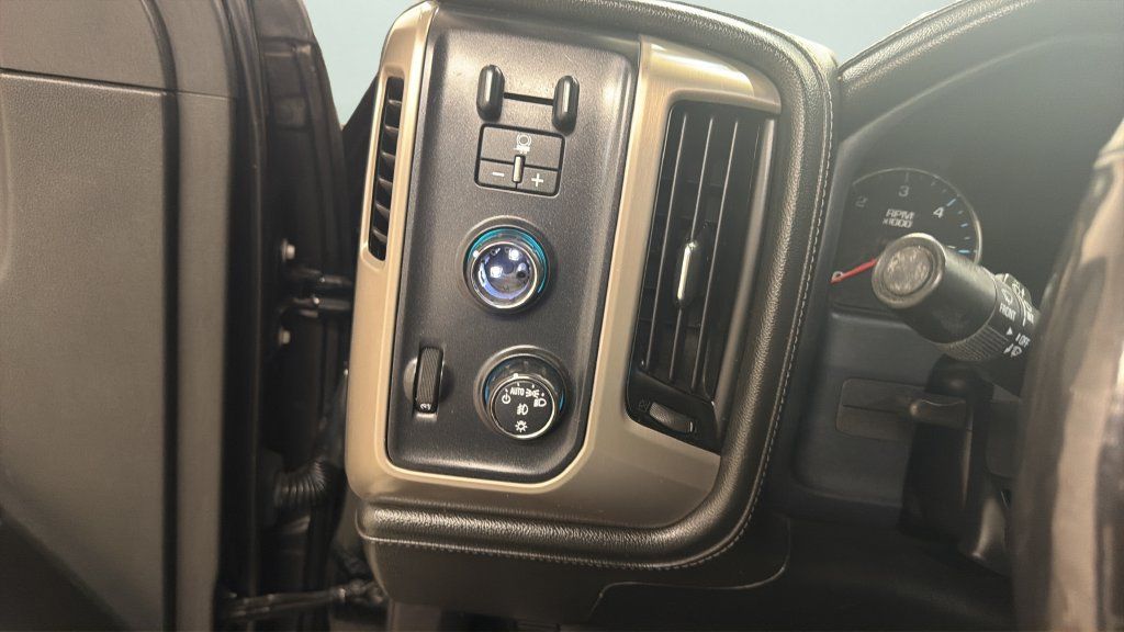 Used 2017 GMC Sierra 1500 Denali AWD/4WD image 13