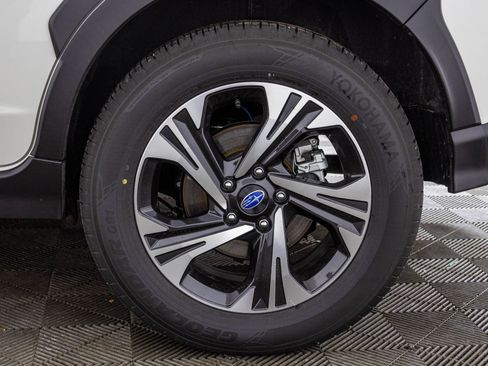 Used 2025 Subaru Crosstrek 2.0i Premium image 49