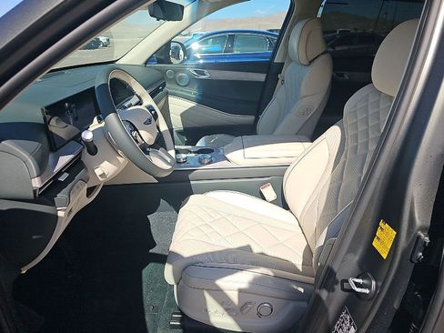 Used 2026 Genesis GV80 3.5T Prestige image 6