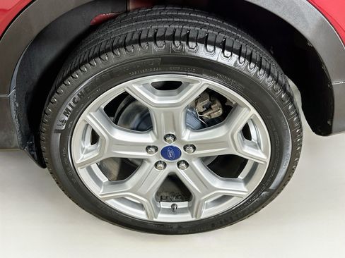 Used 2017 Ford Escape Titanium FWD image 11