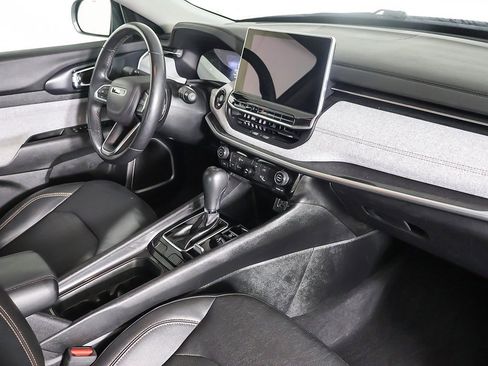 Used 2022 Jeep Compass Latitude image 27