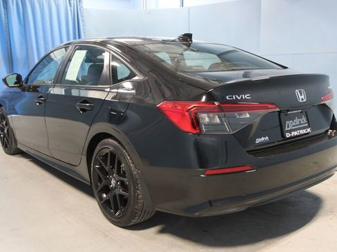 Used 2023 Honda Civic Sport image 28