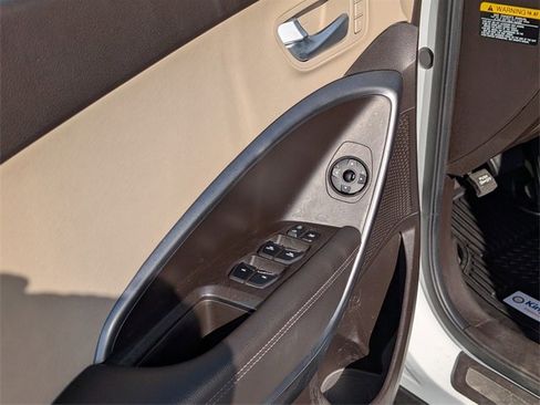 Used 2017 Hyundai Santa Fe Sport image 16