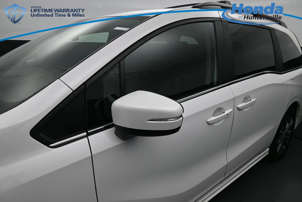 New 2027 Honda Odyssey Touring image 16