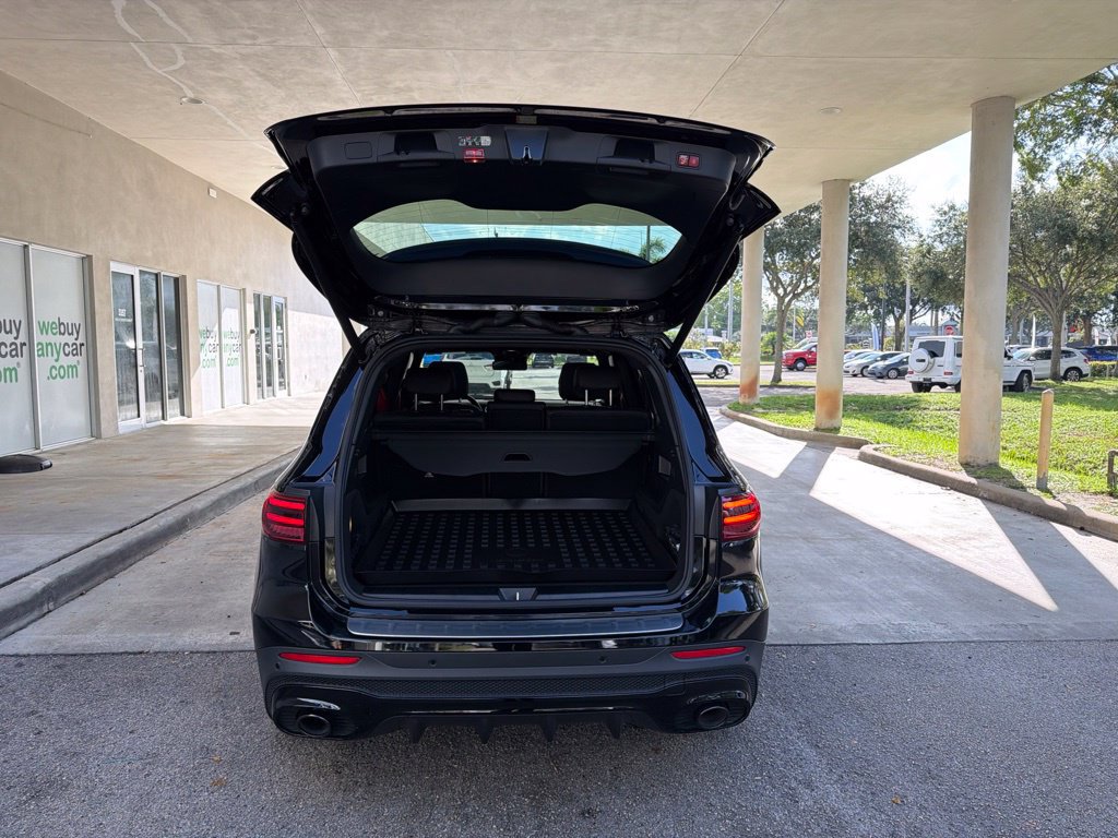 Used 2025 Mercedes-Benz GLB 35 AMG 4MATIC w/ AMG Night Package image 42