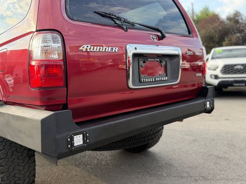 Used 2002 Toyota 4Runner SR5 w/ Leather Trim Pkg AWD/4WD image 21