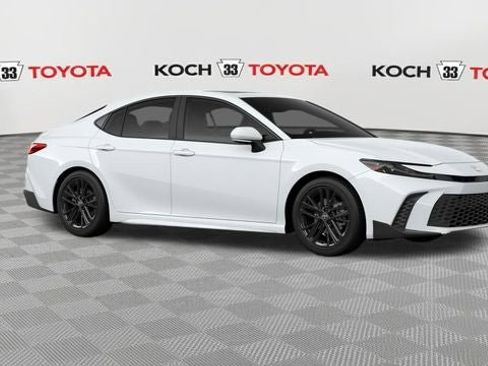 New 2026 Toyota Camry SE image 15