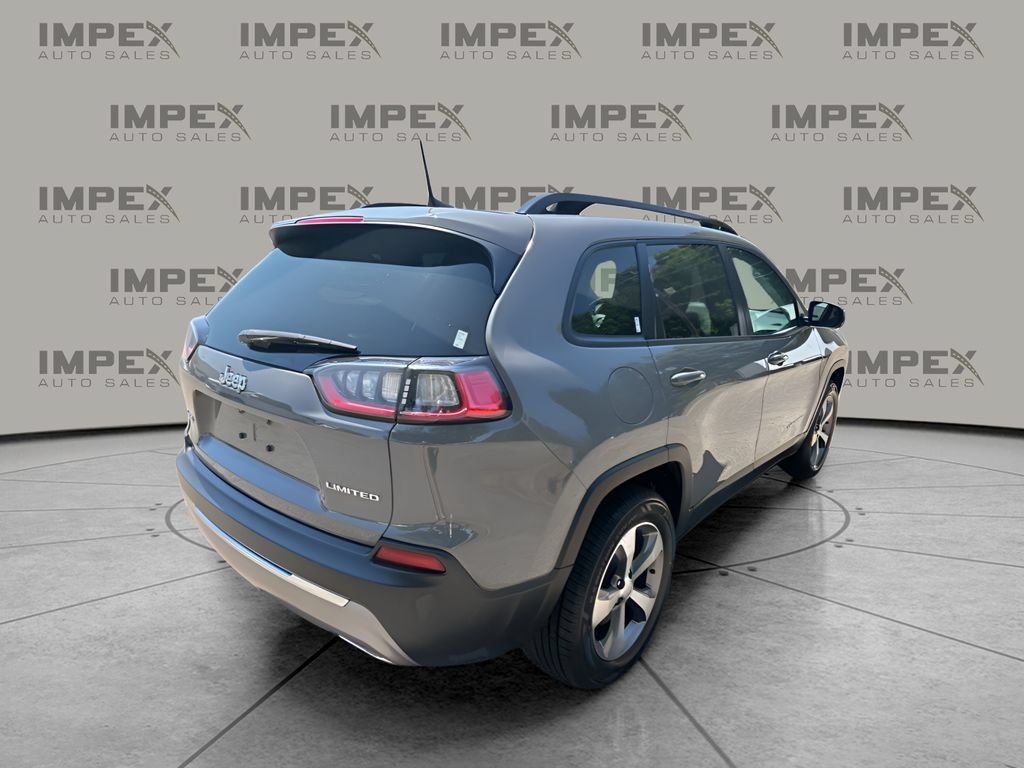 Used 2022 Jeep Cherokee Limited AWD/4WD image 5