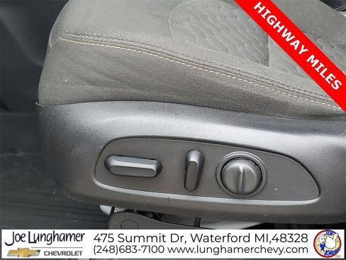 Used 2018 Chevrolet Equinox LT image 33