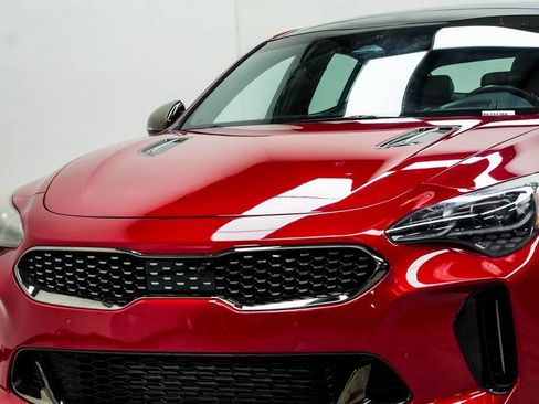 Used 2023 Kia Stinger GT2 RWD image 2