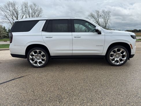 New 2025 Chevrolet Tahoe High Country AWD/4WD image 5
