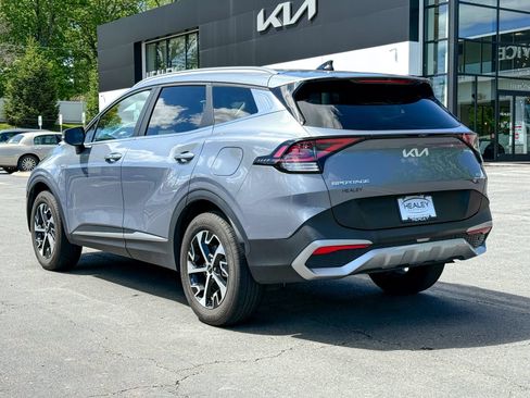 Certified 2023 Kia Sportage EX AWD/4WD image 6