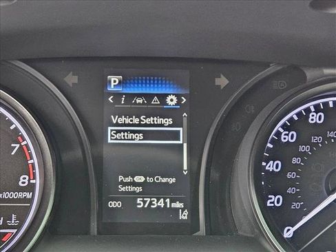 Used 2023 Toyota Camry SE FWD image 11