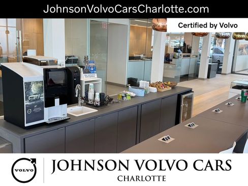 Certified 2025 Volvo XC60 B5 Plus image 11