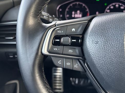 Used 2022 Honda Accord Sport image 11