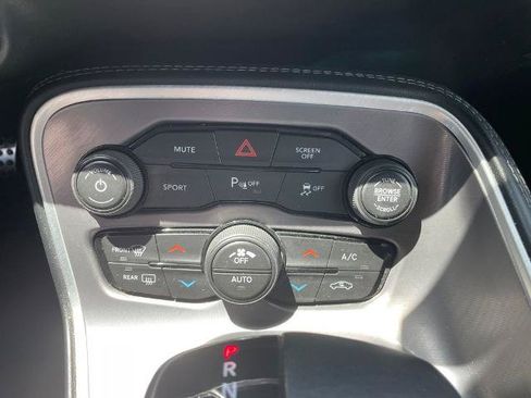 Used 2022 Dodge Challenger SXT w/ Plus Package RWD image 21