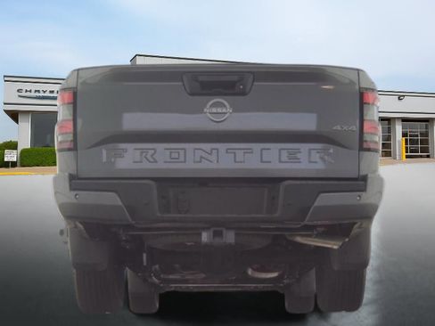 Used 2025 Nissan Frontier SV w/ SV Convenience Package image 8