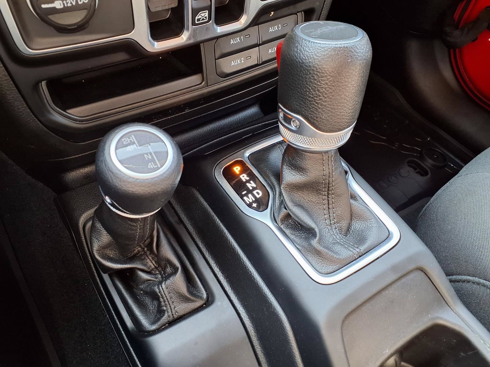 Used 2023 Jeep Gladiator Sport AWD/4WD image 18