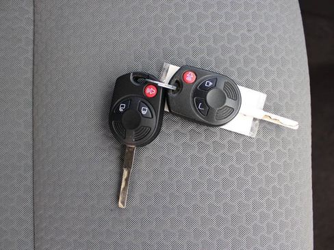 Used 2017 Ford Escape SE AWD/4WD image 43