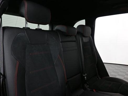 Used 2022 Mercedes-Benz GLB 250 image 21