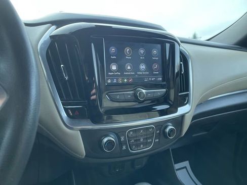 Used 2022 Chevrolet Traverse LS image 14