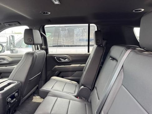 Used 2024 Chevrolet Suburban Z71 w/ Off-Road Capability Package AWD/4WD image 10