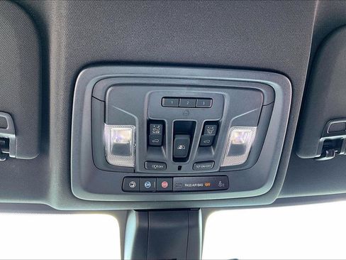 Used 2021 Chevrolet Silverado 1500 LTZ w/ Safety Package II AWD/4WD image 17