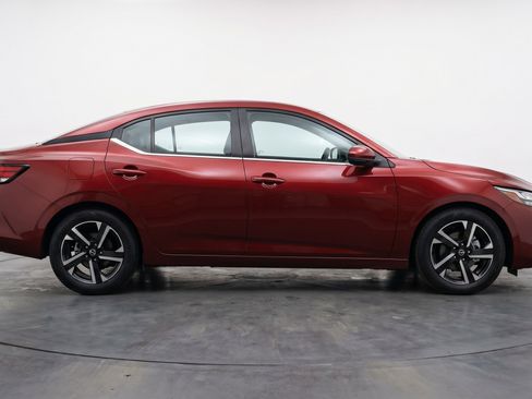 Used 2025 Nissan Sentra SV FWD image 11