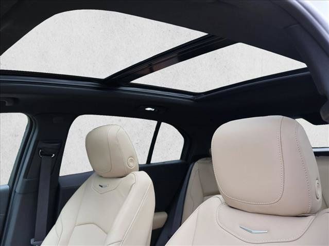 Used 2024 Cadillac XT4 Premium Luxury AWD/4WD image 20