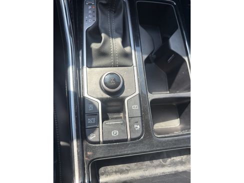 Used 2023 Kia Sorento SX AWD/4WD image 33