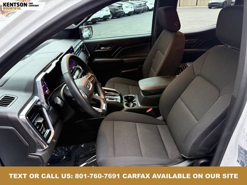 Used 2023 GMC Canyon Elevation image 28