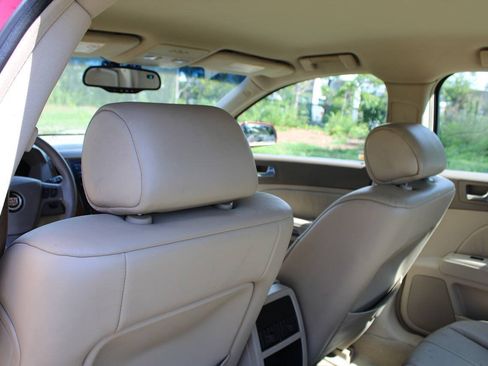 Used 2005 Cadillac STS w/ Preferred Equipment Group RWD image 32
