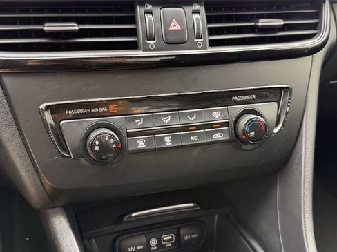 Used 2016 Kia Optima LX FWD image 21