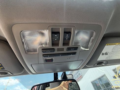 Used 2014 Toyota Highlander Limited Platinum AWD/4WD image 20