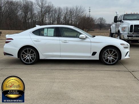 Used 2025 Genesis G70 2.5T image 4
