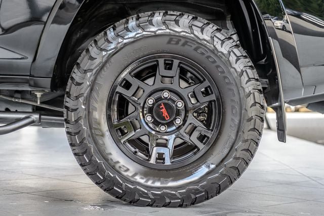 Used 2022 Toyota 4Runner TRD Off-Road Premium w/ Moonroof Package AWD/4WD image 16