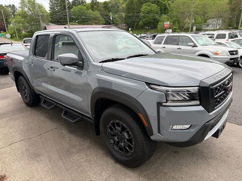 Used 2024 Nissan Frontier PRO-4X w/ Pro Premium Package AWD/4WD image 3